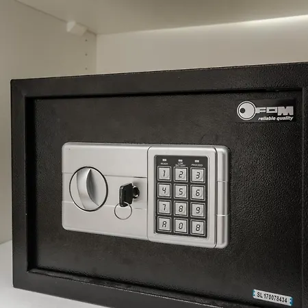 Neva With Private Bathroom Гостевой дом