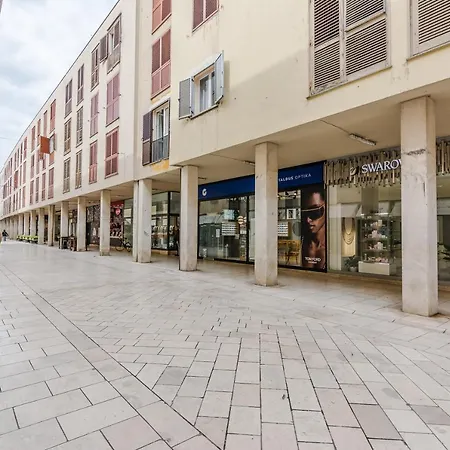 Neva With Private Bathroom Zadar