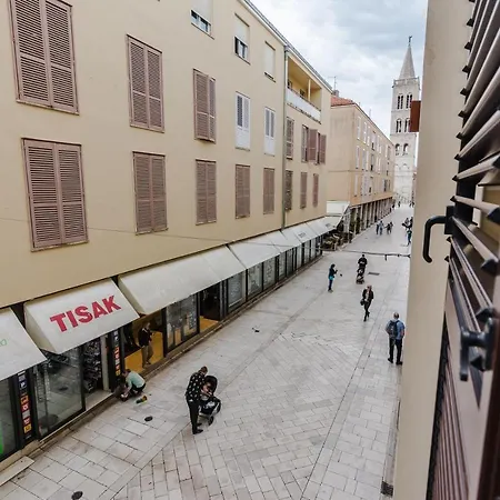 Guest house Neva With Private Bathroom Zadar