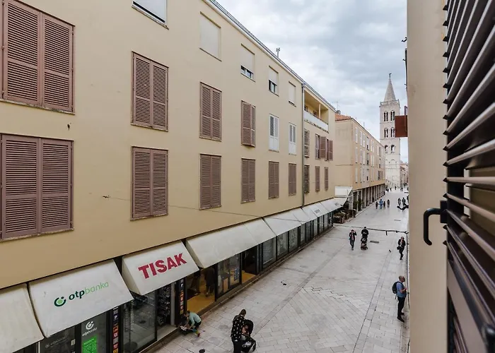 Neva With Private Bathroom