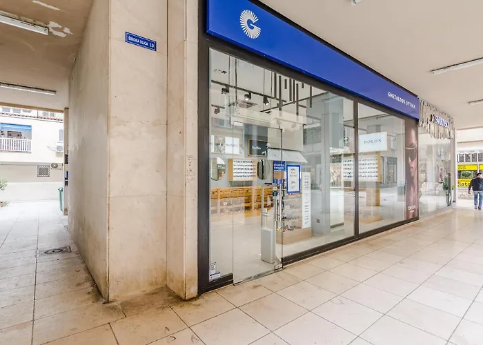 Neva With Private Bathroom Guest house Zadar